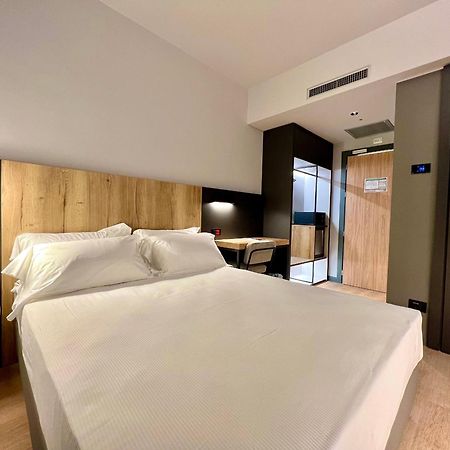 Hotel Leonessa Brescia Esterno foto