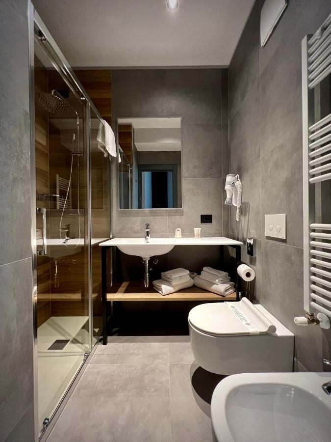 Hotel Leonessa Brescia Esterno foto