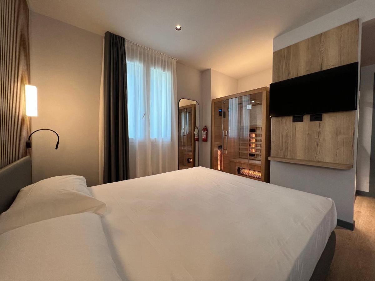 Hotel Leonessa Brescia Esterno foto